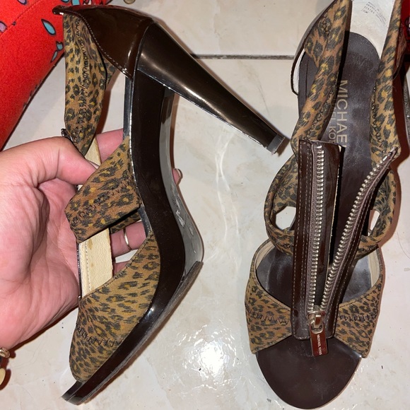 Michael Kors cheetah soft cloth heels - Picture 2 of 5